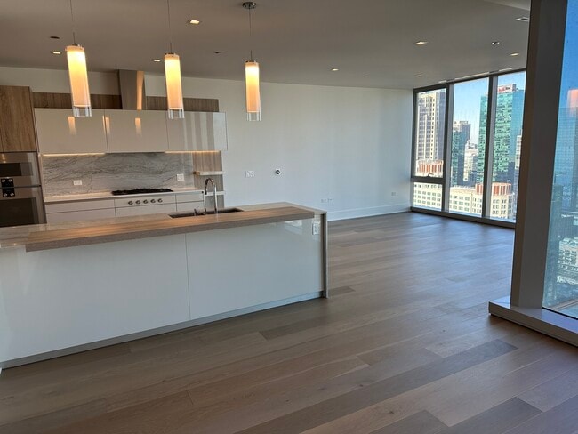 Photo - 363 E Wacker Dr Unit 2704