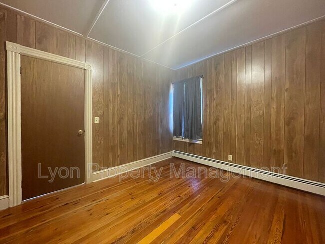 Photo - 75 Riley St Unit 2