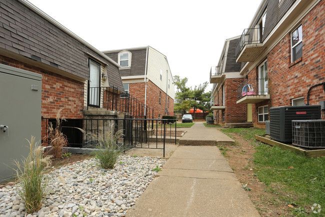 King Henry Apartments For Rent In Lexington Ky Forrent Photo King Henry Apartments