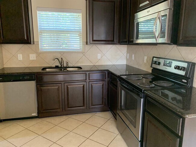 Photo - 5805 Loblolly Ln