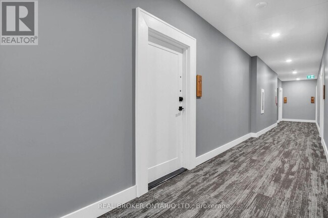 Photo - 1880 Gordon St Unit 1003