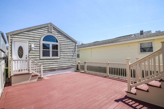 Building Photo - 11 S Jefferson Ave