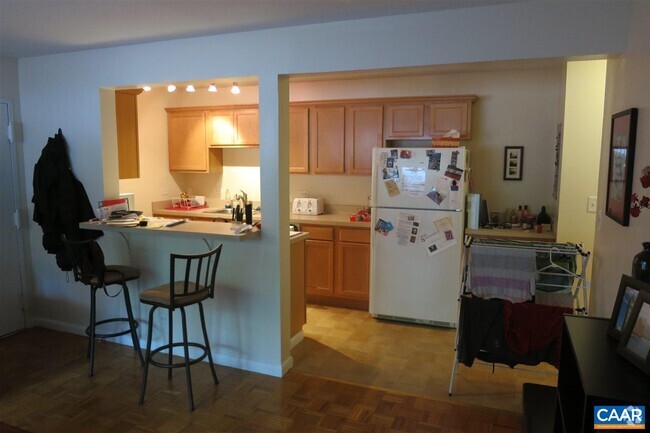 Building Photo - 1800 Jefferson Park Ave Unit 76 Rental