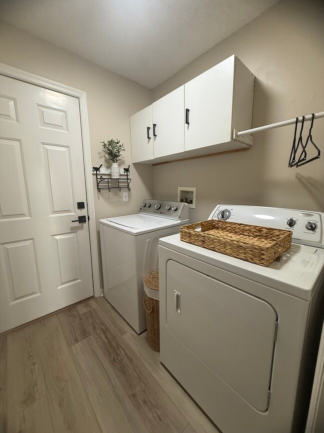Photo - 1744 Arash Cir