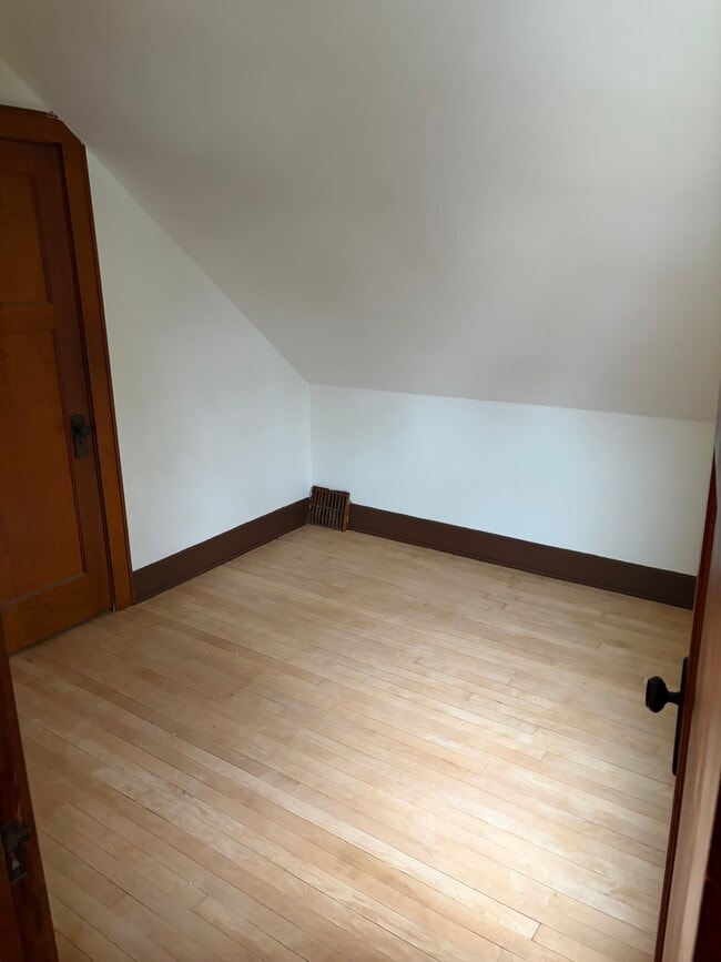Photo - 1434 S 56th St Unit 1434 Upper