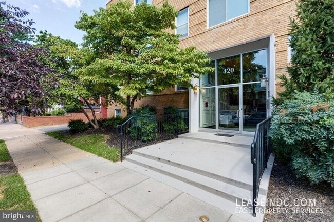 Building Photo - 420 16th St SE Unit #103a Rental