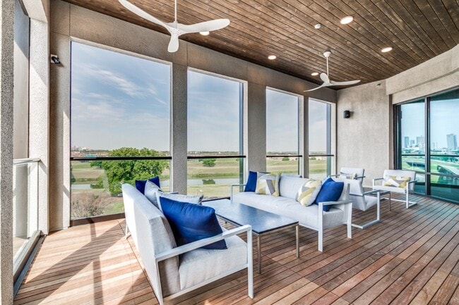 Photo - Luxia River East