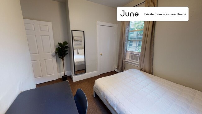 Photo - Room in Shared 3 bed/1 bath home Unit B