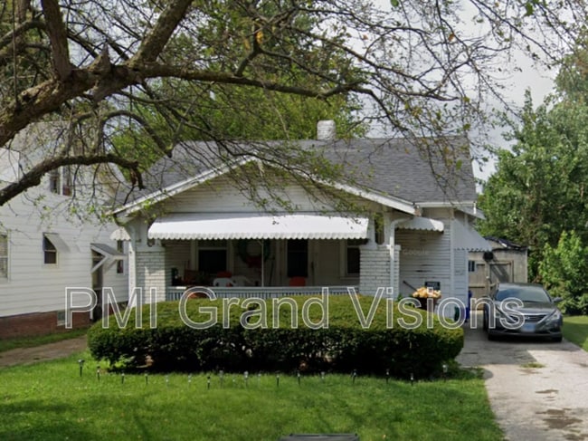 Building Photo - 1420 E Division St Rental