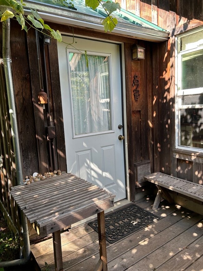Building Photo - Cozy Studio Near Cal Poly Humboldt with Pr... Rental