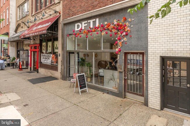 Photo - 2032 Chestnut St Unit 3R