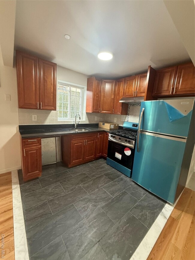 Photo - 90-26 138th Pl