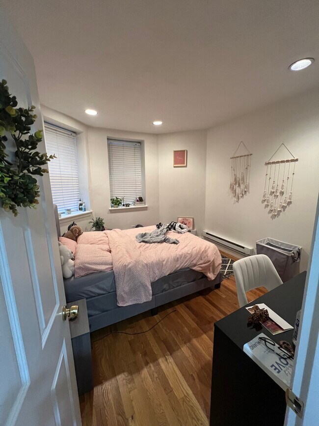 Photo - 73 Westland Ave Unit 1