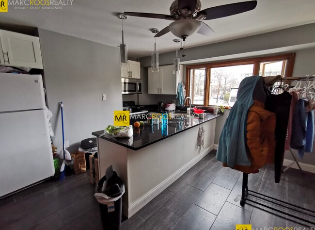 Photo - 230 Brookline St