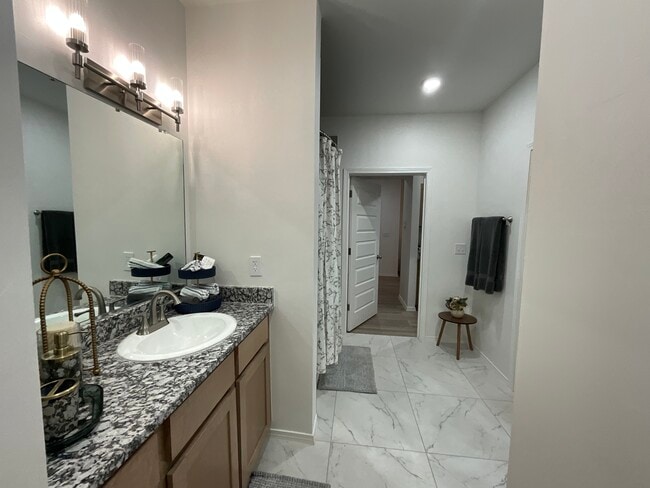 1 Bedroom/1 Bathroom