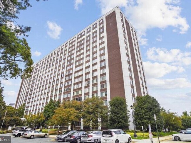 Photo - 1 Bedroom 2 bath Condo Pike and Rose