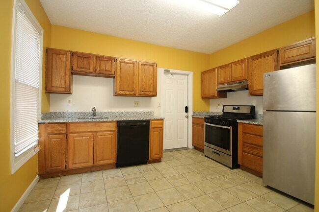 Building Photo - 324 Winthrop Ave Unit 1st Fl