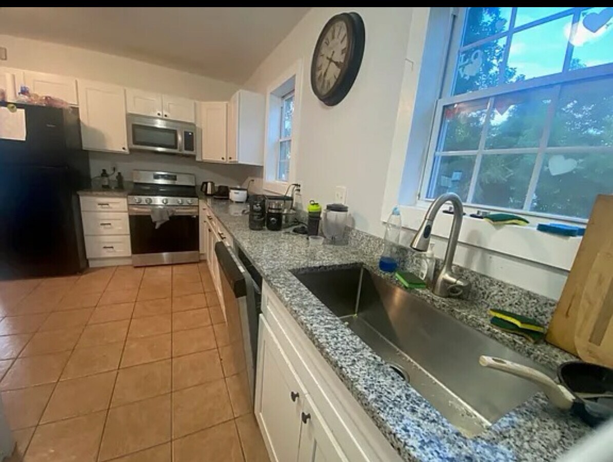 Photo - 46 Ashford St Condo Unit 2