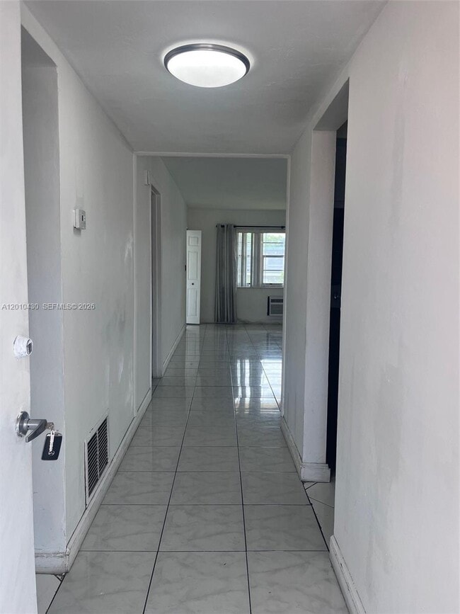 Photo - 1540 NE 191st St Unit 321