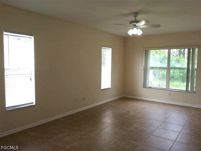 Photo - 5546 Beck St