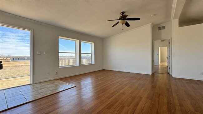 Photo - 9448 Sundance Dr