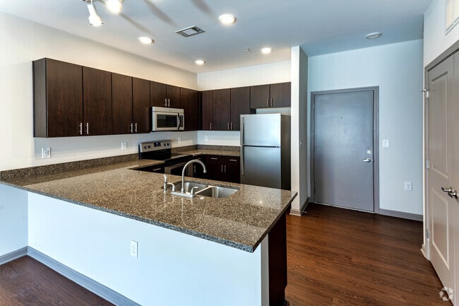 1BR, 1BA - 829 SF - Marvel at Plaza Midwood