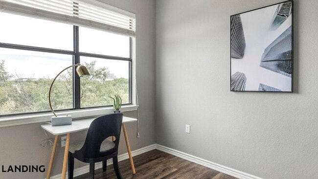 Photo - 15777 Quorum Dr Unidad 3302