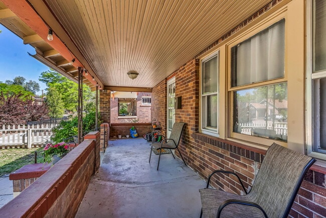 Photo - 1614 Lake Ave