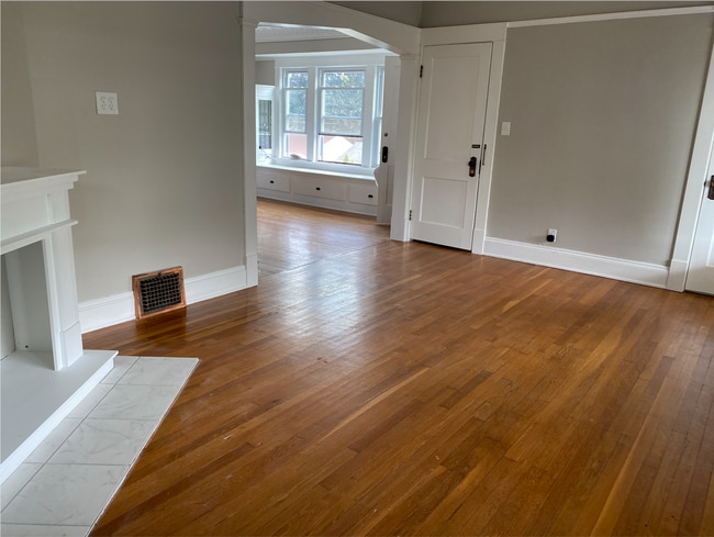 Photo - 1529 Cordova Ave