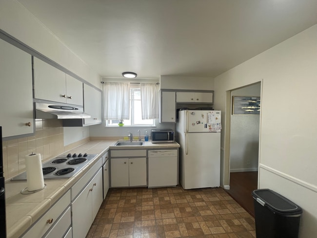 Photo - 204 Catalina Ave