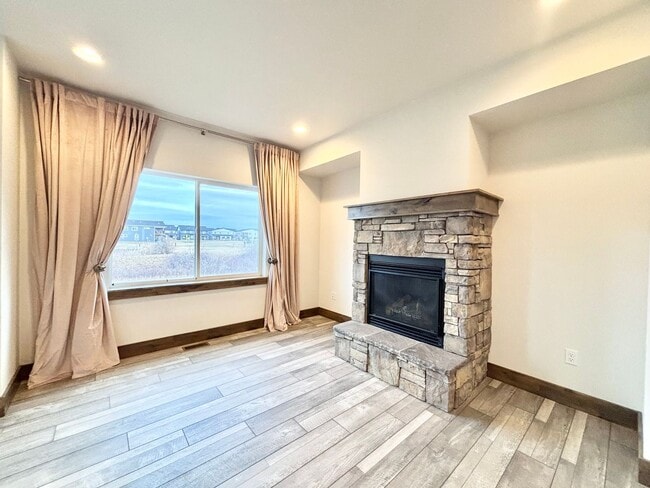 Photo - Central 4 Bedroom Condo