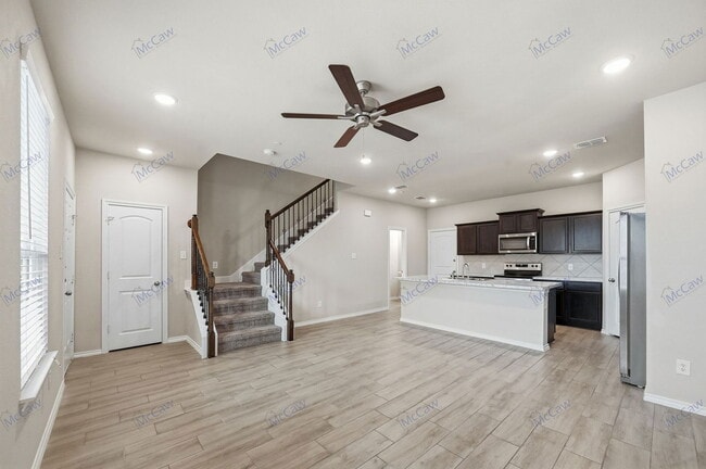 Photo - 2808 Baneberry Ln