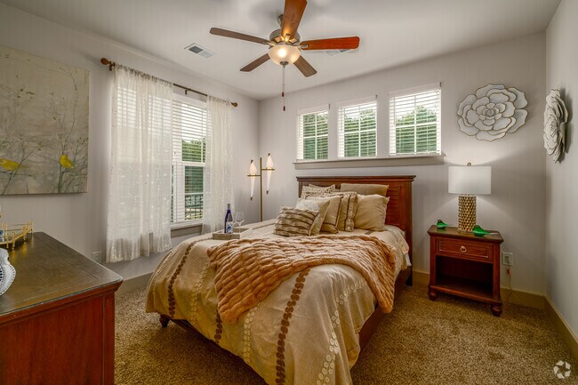 2BR, 2BA - 1177SF - Primary Bedroom