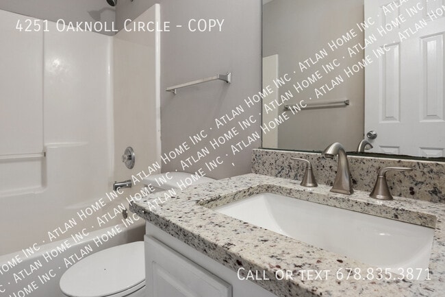 Photo - 4251 Oaknoll Cir