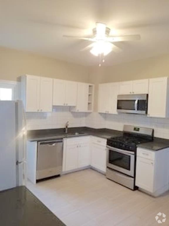 Building Photo - 73 Newbury St Rental
