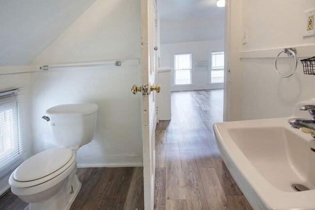 Photo - 252 W 10th St Unit 252 1/2