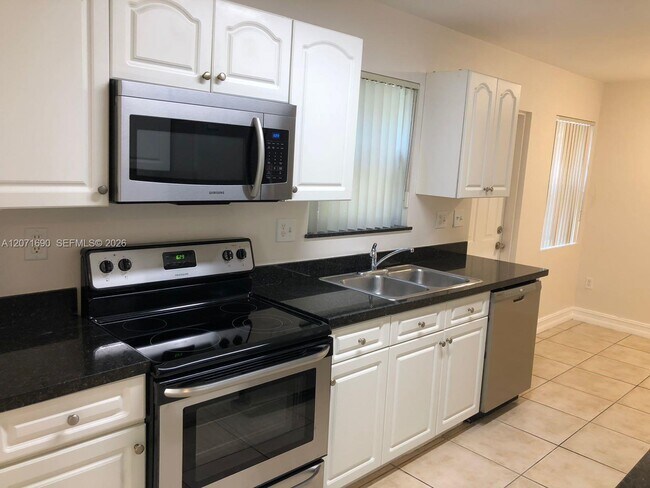 Photo - 228 NW 14th Ave