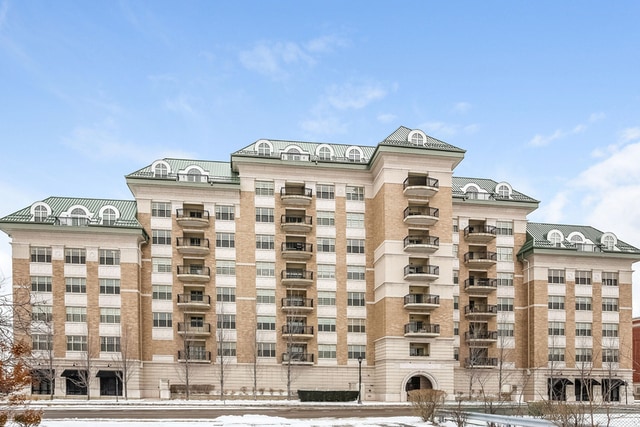 Building Photo - 50 N Plum Grove Rd Unit 501E