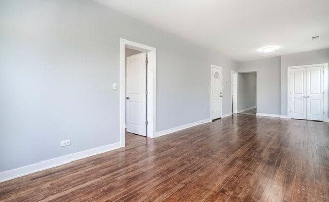 Photo - 4816 N Kilpatrick Ave Unit 1