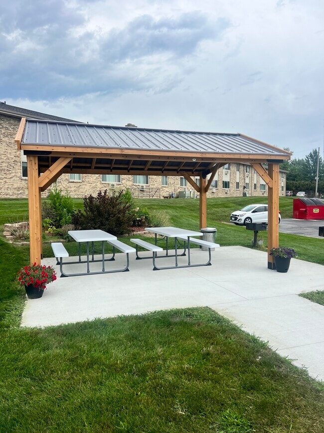 Wildwood Apartments