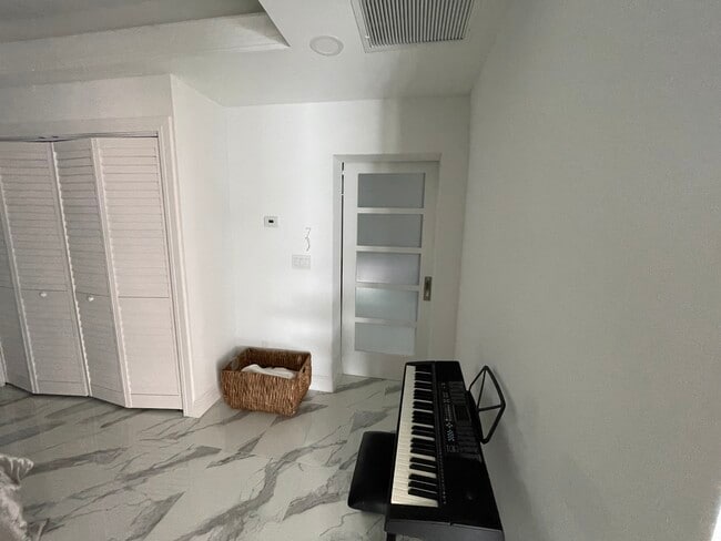 Photo - 5200 West Blvd