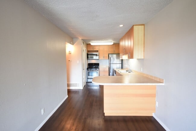 Photo - 2 bed room unit with Downtown Austin views!