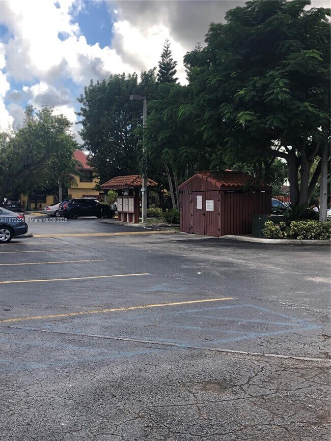 Photo - 5975 SW 137th Ave