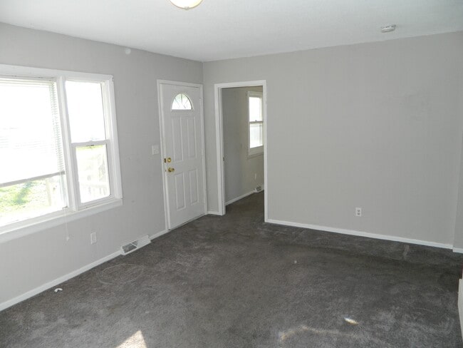 Photo - 4424 SE 8th St