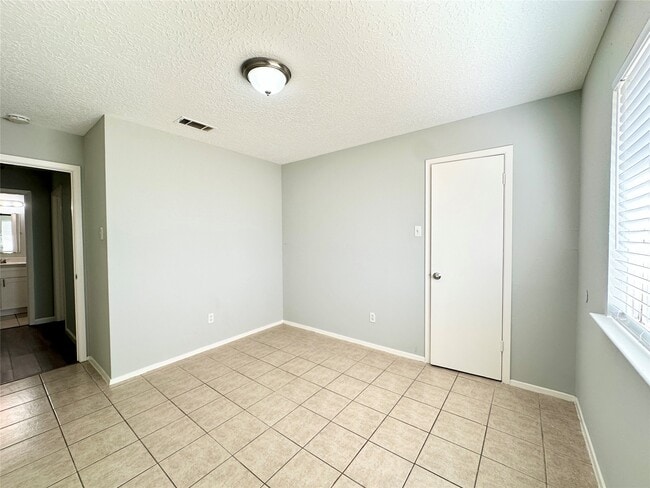 Photo - 6722 Kearney Dr