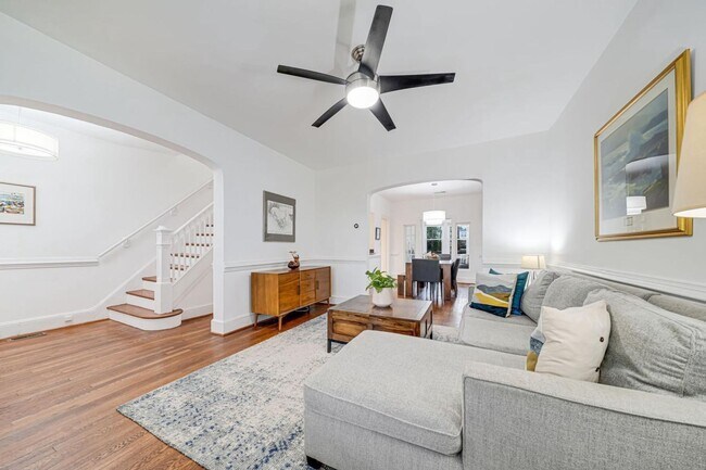Photo - 4823 9th St NW