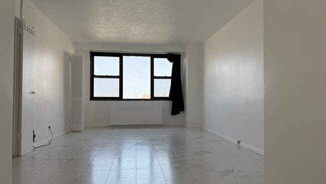 Building Photo - 201 Saint Pauls Ave Unit 12 B Rental