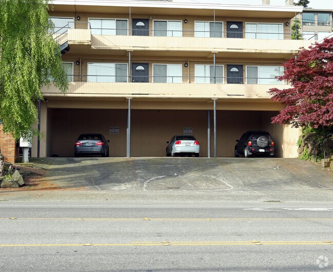 Photo - 845 W Nickerson St