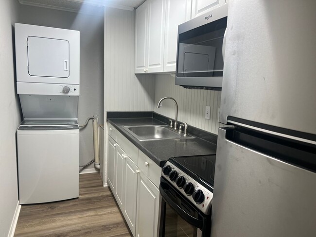 Photo - 1 Bed / 1 Bath in SW Gainesville Condo