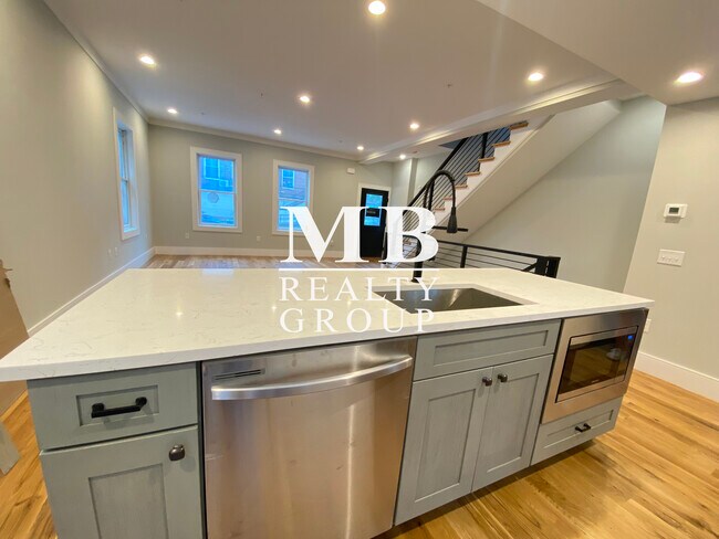 Photo - 199 Boylston St